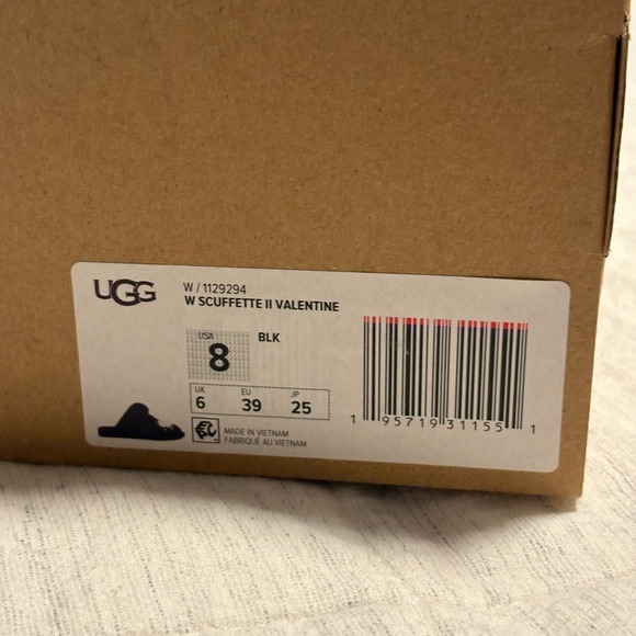 NIB UGG SCUFFETTE WOMEN'S HEART VALENTINE'S SUEDE SHEARLING LINED SLIPPERS - Picture 7 of 7